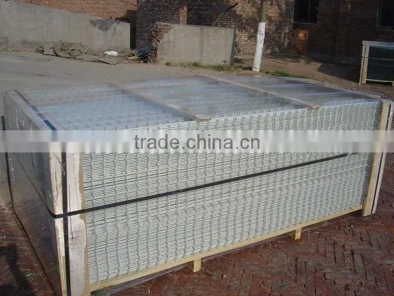 Hot -dipped Galvanized Welded Wire Mesh 3315 (factory)