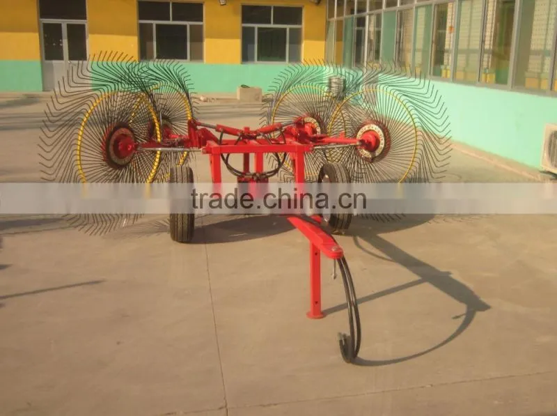 Hydraulic traction hay rake with 4 discs CE approved