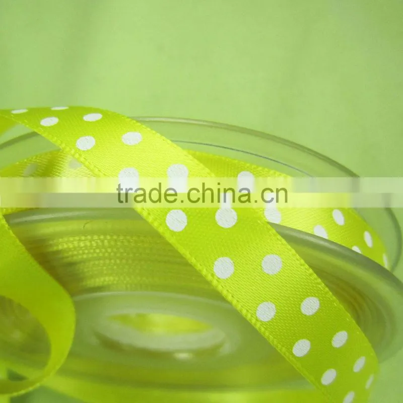 polka dot ribbon