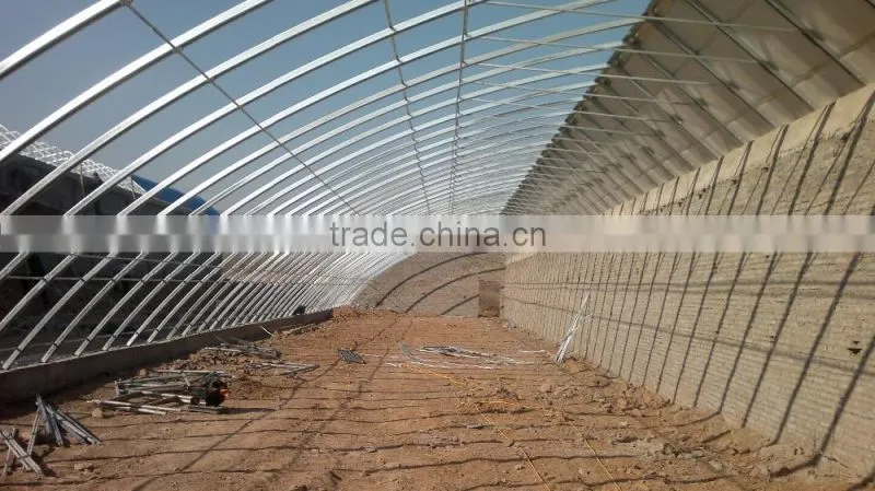 Agricultural single-spansolar lean to greenhouse