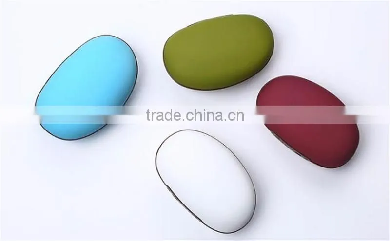 magic beans mobile power hand warmer 5200Mah mobile power USB mobile charging treasure Rechargeable mini type warm hand