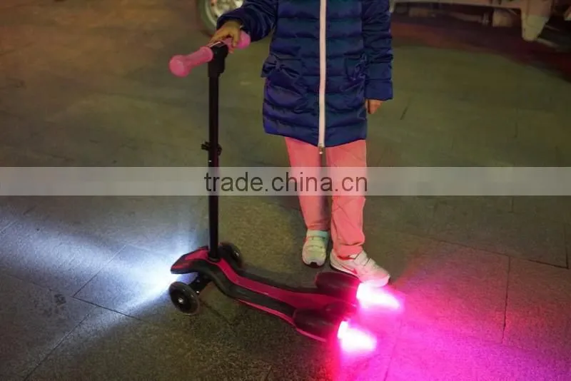 Cool Foldable Mist Spray Scooter For kids, Adjustable High Run scooter of gift for Children