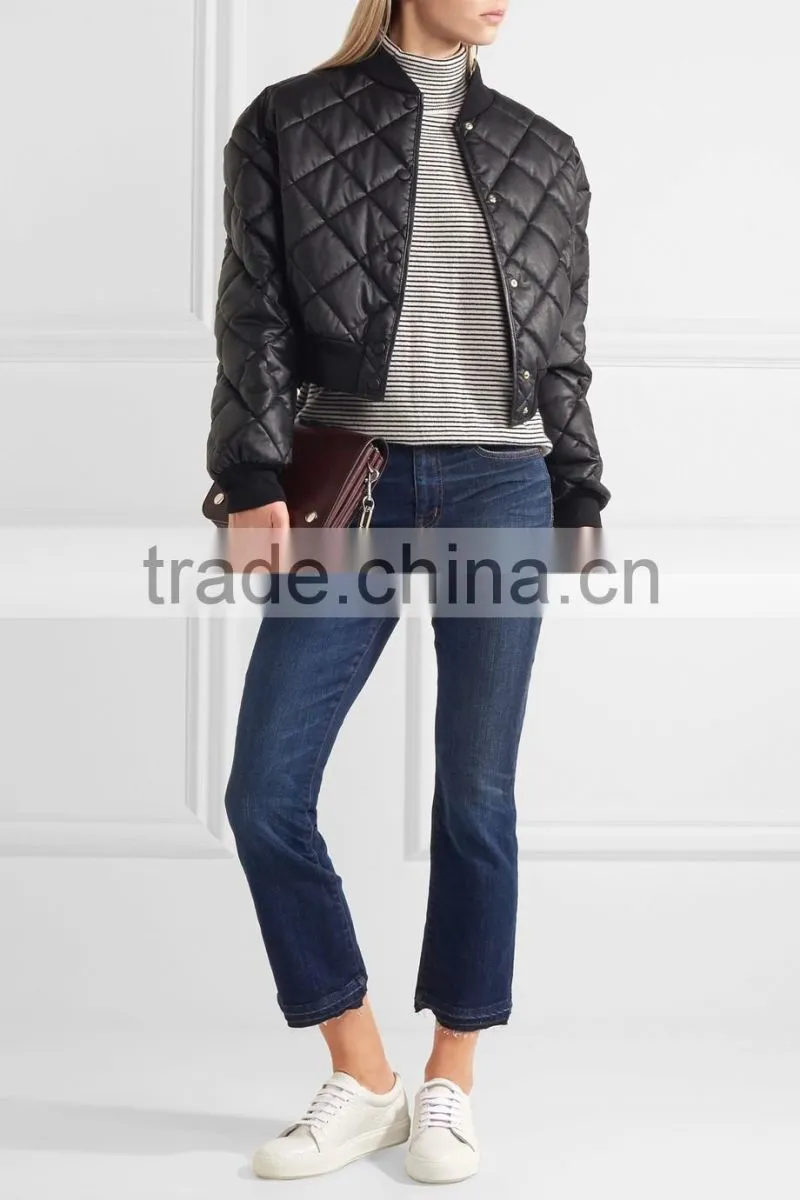 High Quality Woman Wearing Cashmere Thin Striped Turtleneck Sweater