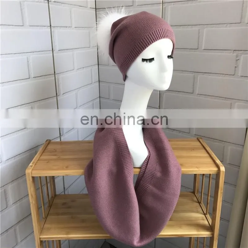 Women Cashmere Knitted Collar Raccoon Fur Pompom Hat Wholesale Hat and Scarf Sets