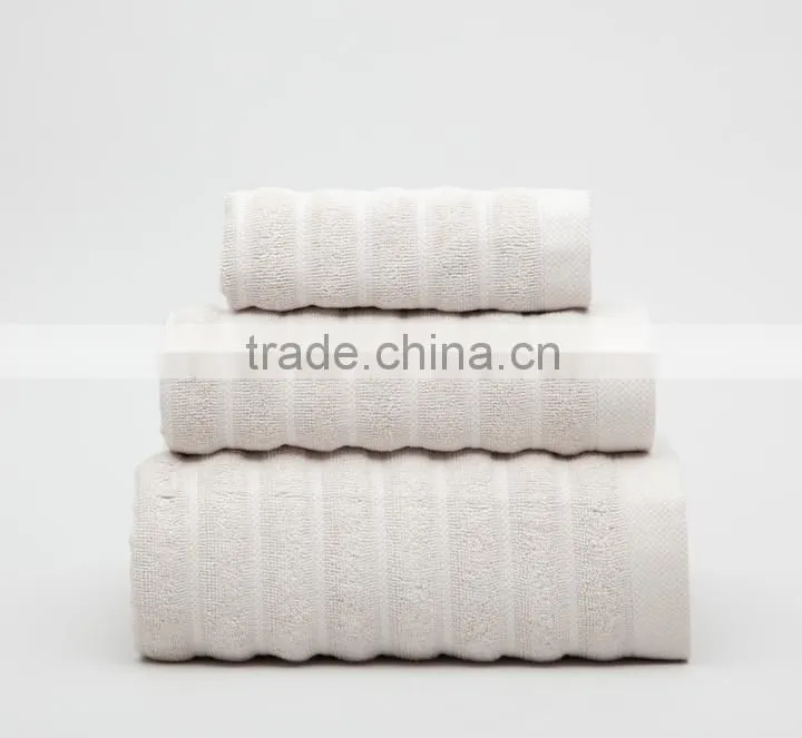 Cheap High Quality Soft 100% Cotton Bath Towel Set