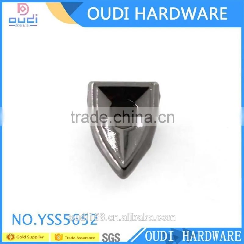 Zinc alloy Garment eyelet for women clothing decoration with high quality