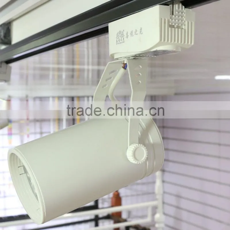 Guangzhou International Exhibition Hot selling LED track lights with 12 lights