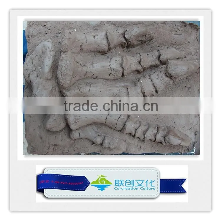T-rex resin skull fossil
