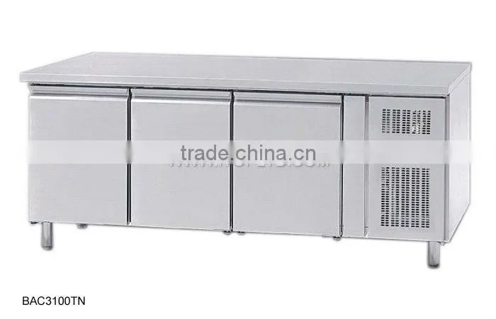 air-cooled type 3doors refrigerated pizza worktable