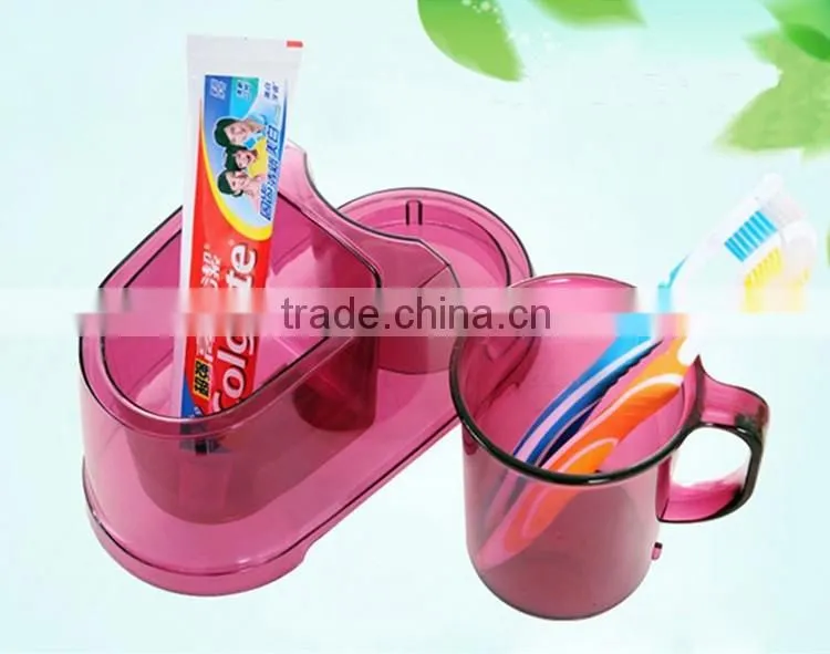 Transparent toothbrush holder with pedestal