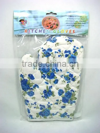 Kitchen Microwave Oven Mitt/Baking Gloving For One Dollar Item