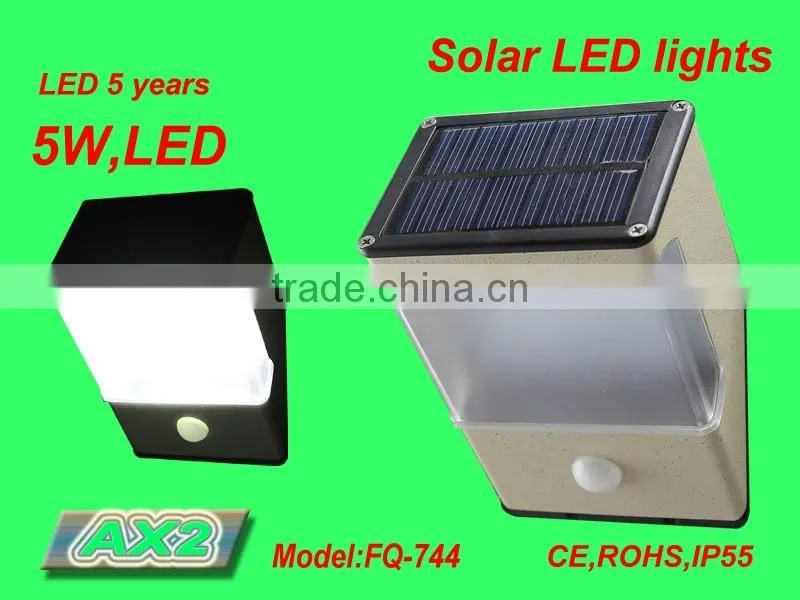all in one solar powered street light