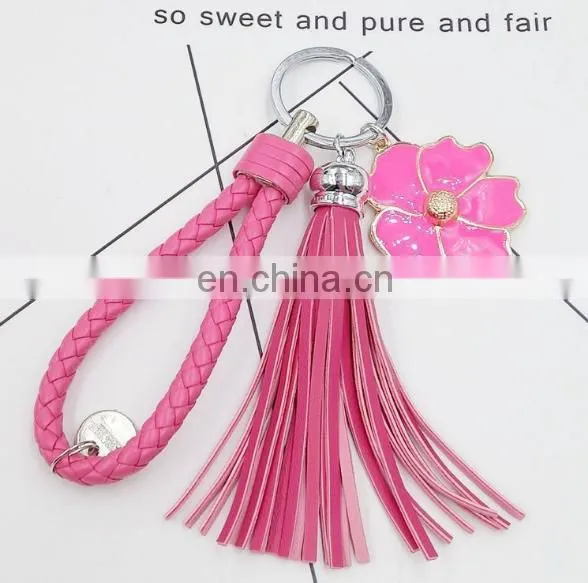 Promotion Tassel Style Leather Key Chain with Metalflower Pendant