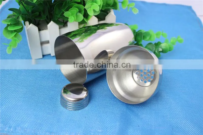 Stainless steel cocktail shaker