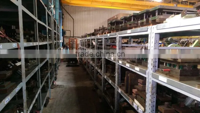 Taiwan High Quality Furnitur Glass Brass Metal Cabinet Shelf Support
