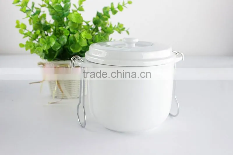 China suppliers wholesale soup tureen, white ceramic stew pot with lid
