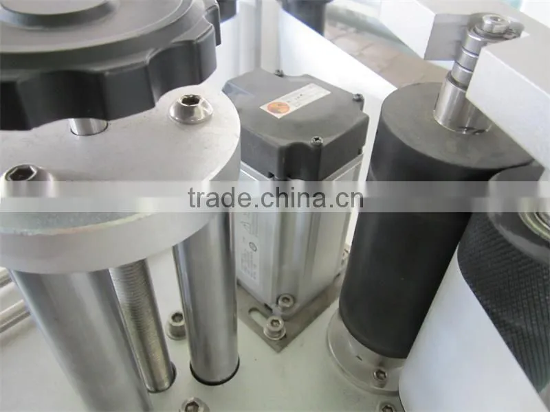 Automatic Glass Alochol Wine Bottle Labeling Machine