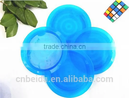 Pierced plastic plate with high quanlity and competitive price