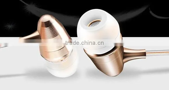 colorful metal earphone with microphone