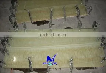 Laminated onyx glass