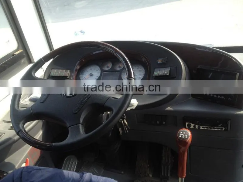 35-38seats 8.6meters length Rear engine bus passenger door before the front Axle