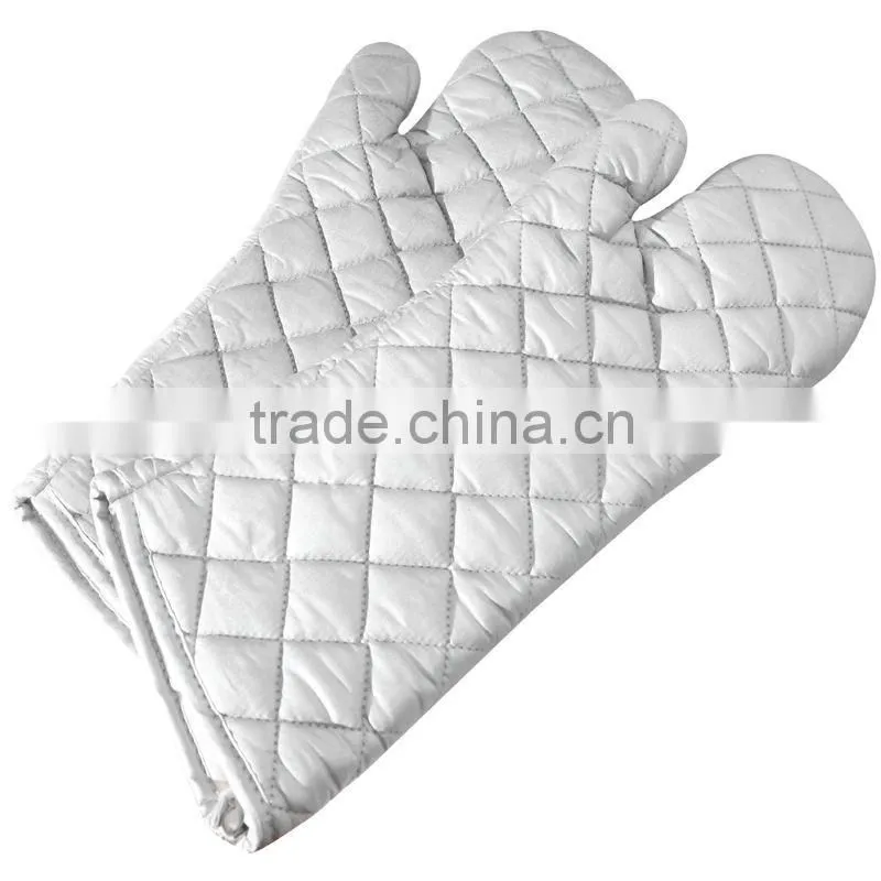 silver oven mitt
