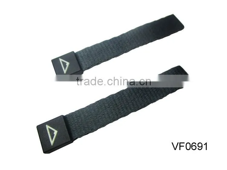 Custom woven rope zipper puller with 3D logo