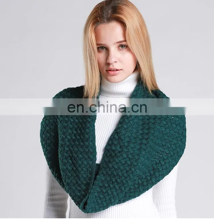 2018 Popular young girl solid color fashion scarves oversize loop scarf knitting