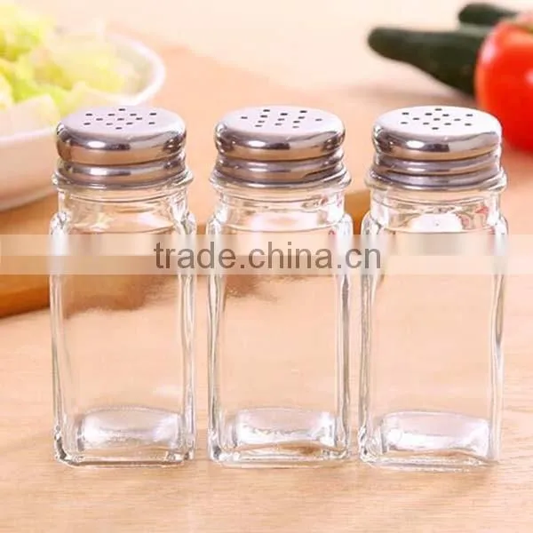 Wholesale price stainless steel top Clear Glass Salt and Pepper Shaker set kitchen spice glass salt and pepper jar