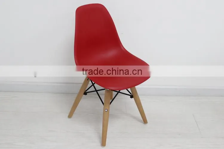 Living room furniture high quality child plastic seat with solid wood legs dining chair