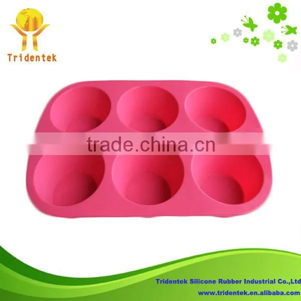 Durable and promotional 6 cup silicone cake mold