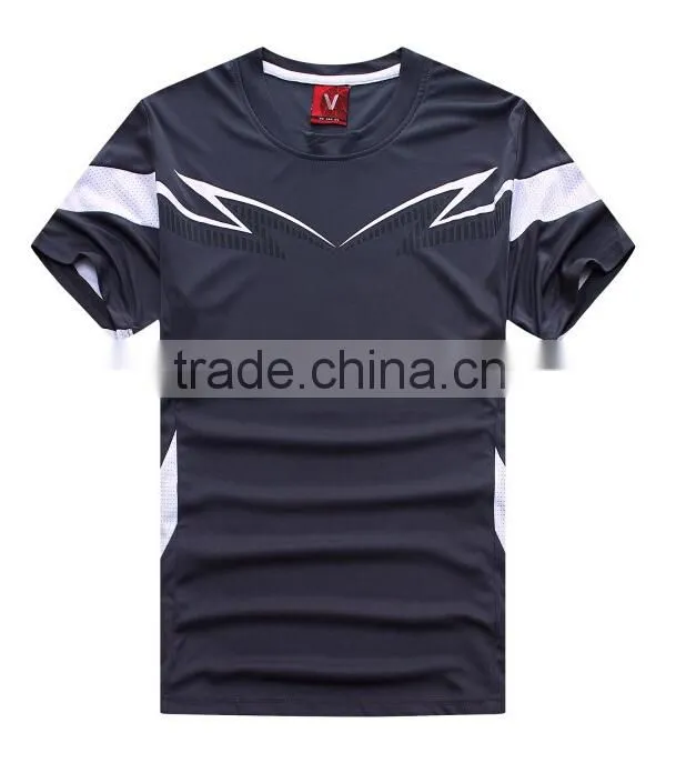China cheap Custom soccer uniforms sports wear and football jersey