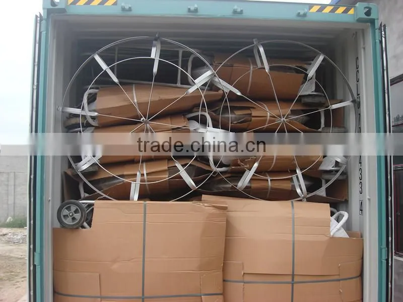 Fiberglass snake rod with wheels, easy handle cable laying tools