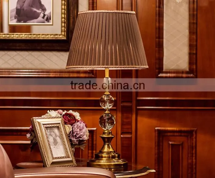 Brown color lampshade K9 crystal table lamp