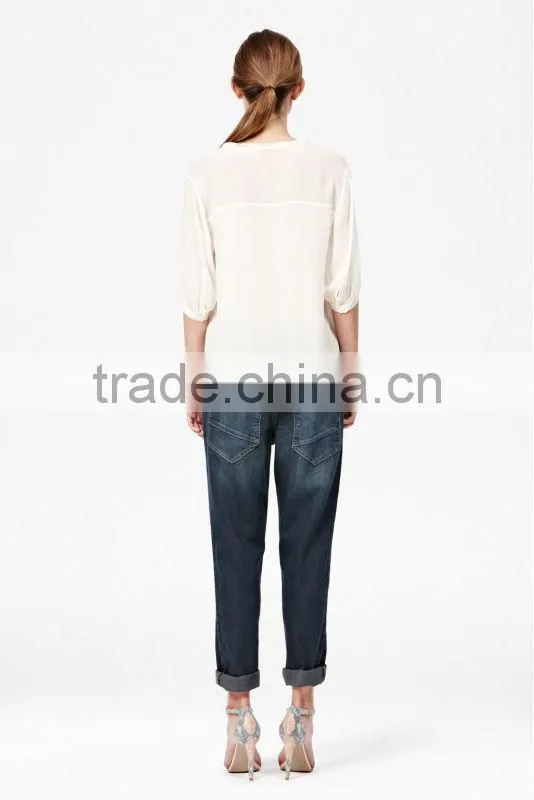 Ladies Collarless Blouse with Satin Hemming