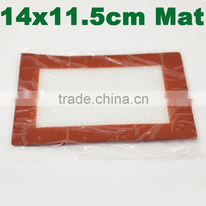 Ecigarette vapor wax concentrates silicone mat with custom printing heat proof silicone dry herb mat silicone slick pad