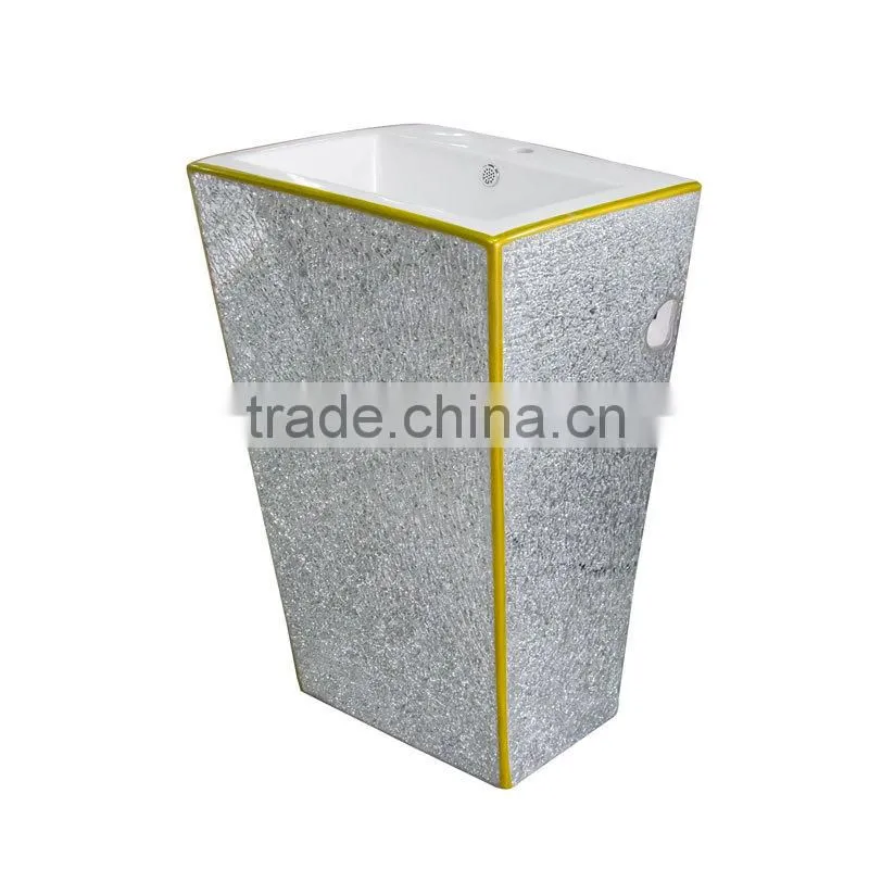 Design new innovative products 2015 paste glass gold toilet