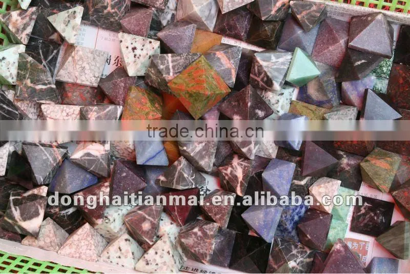 Natural Rock Clear Quartz Crystal Pyramid /Clear QUARTZ Crystal HEALING Pyramid