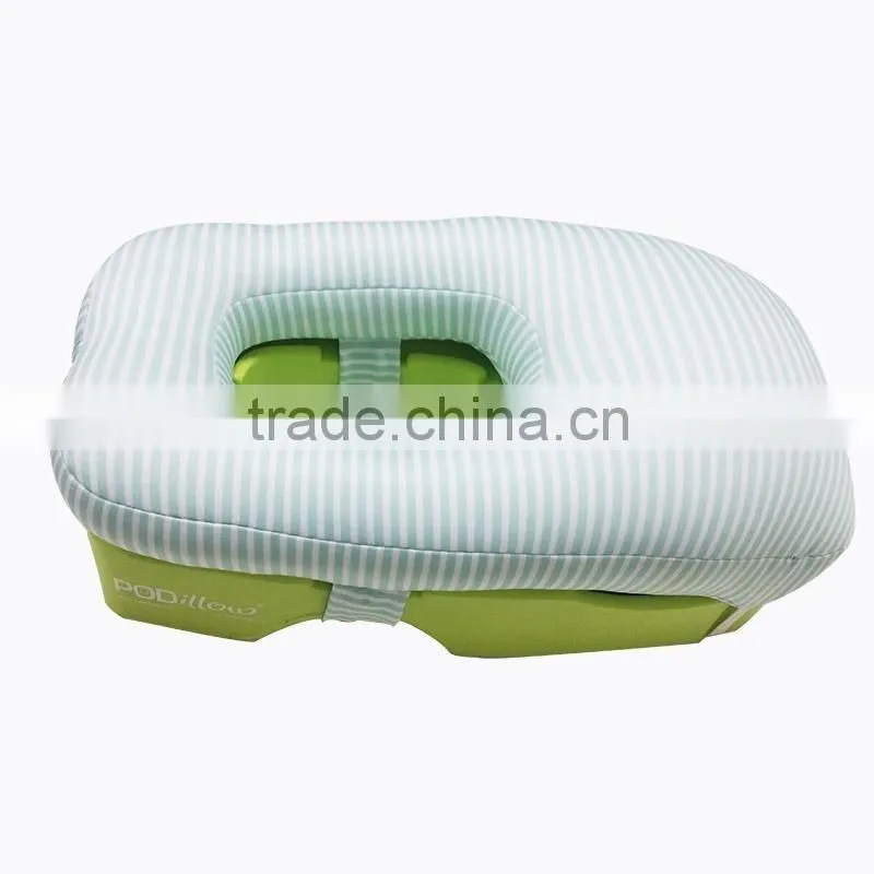 A fantastic beach sunbath Pillow with two pockets for storage