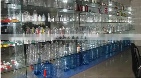 Best prices Semi-Automatic PET bottle blowing machine CE ISO machine to make plastic bottles 1.5L pet bottle making machine
