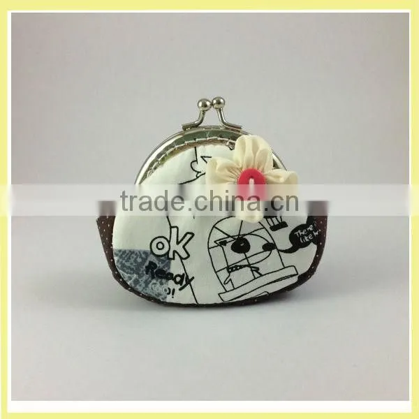 Cute Metal Frame Purse