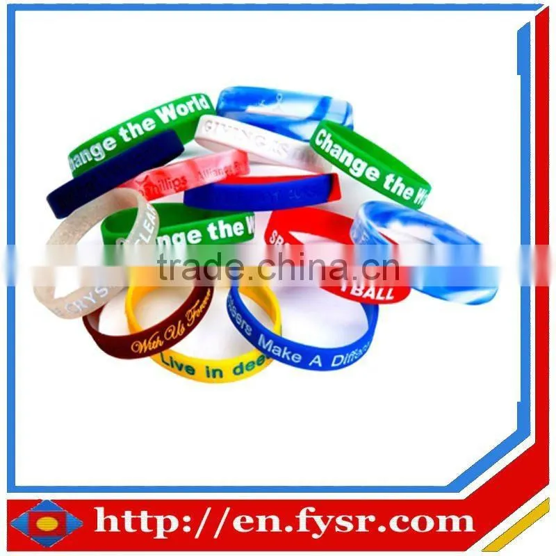 2013 popular promotional debossed silicone wristbands with high quality