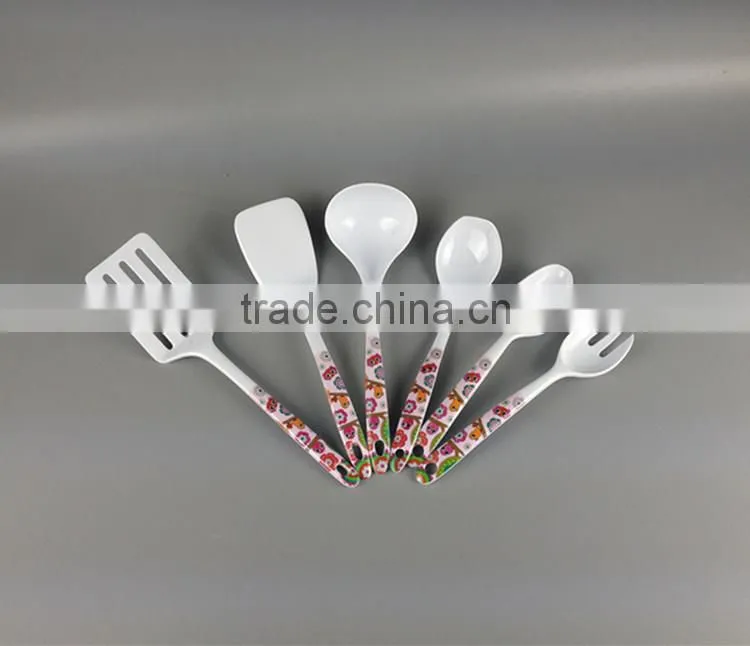 kitchware and cookware, list of kitchen utensils set