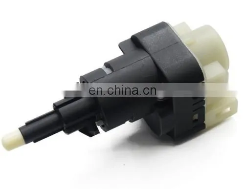 Top Quality Brake Light Switch for Auto 3B0945511A