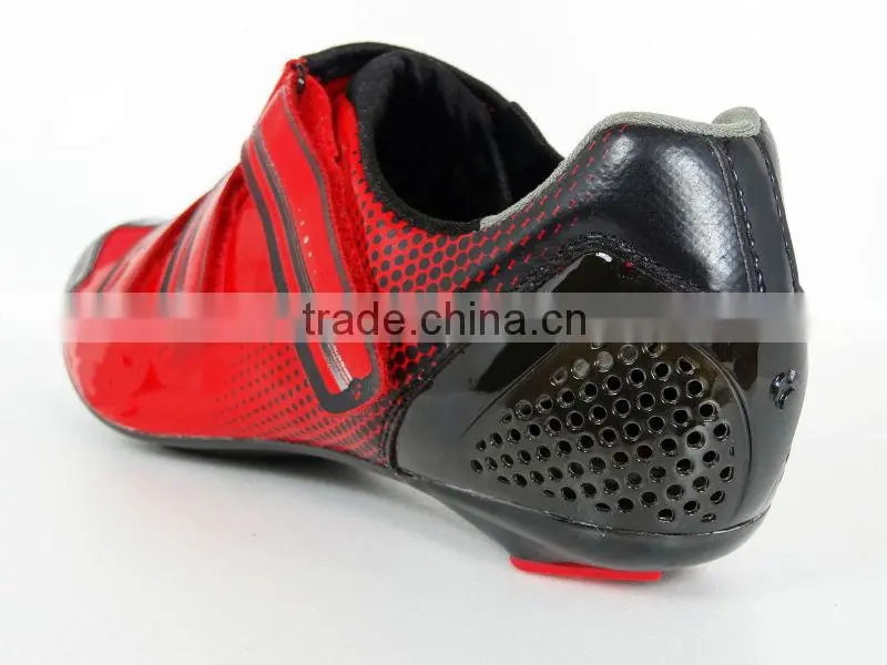 athletic biking shoes