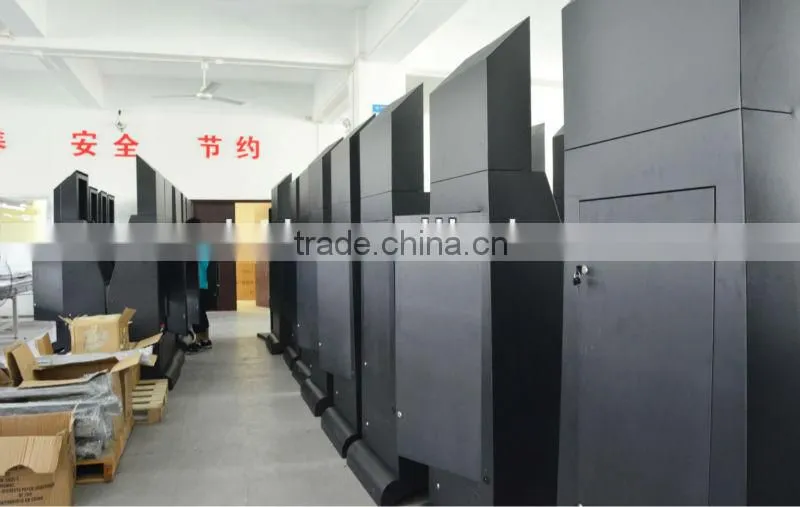 47 inch standing advertising player with brushing shoes function