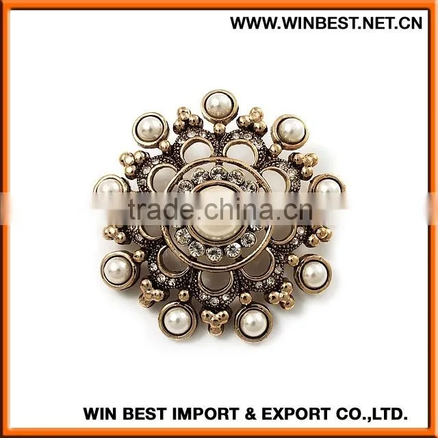 2015 New design fancy brooch, cheap bulk brooch,rhinestone wedding brooch