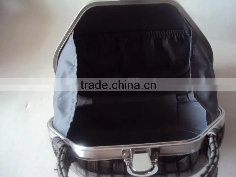Pu carrying makeup case