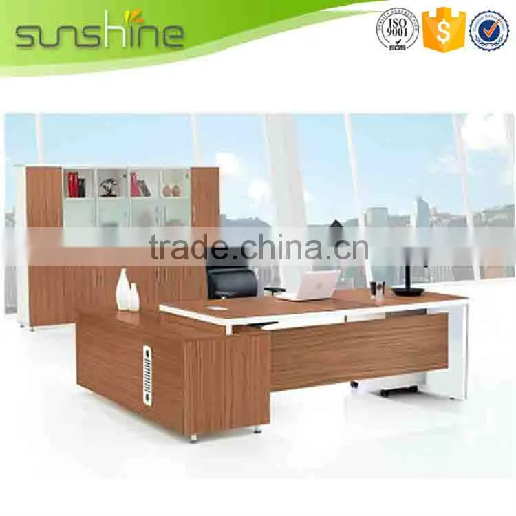 New Discount chief executive desk