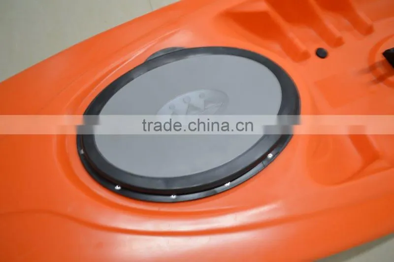 Single sit on top kayak with wheel